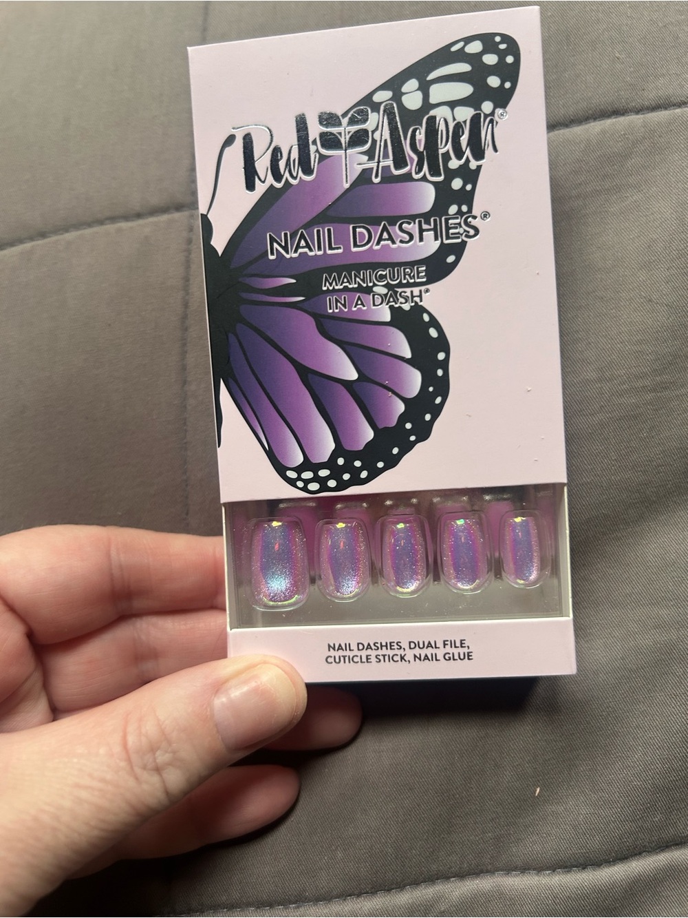 Red Aspen Nail Dashes